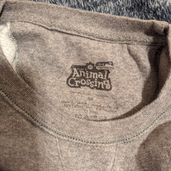 Animal Crossing Sweater - Picture 5 of 6
